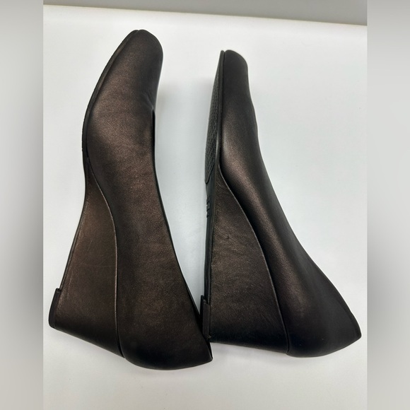 Stuart Weitzman business professional wedges - size 6.5M - Picture 10 of 10